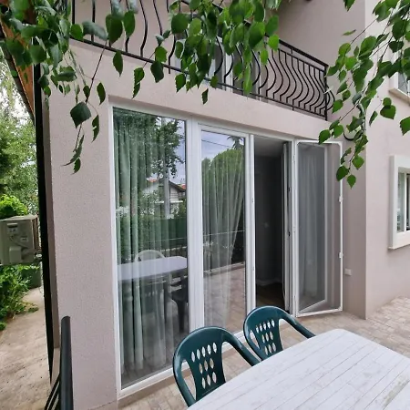 Relax & Spa-house Near Therma Numera 빌라 부르가스