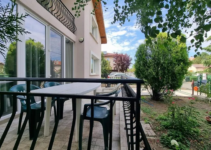 Луксозна вила Relax & Spa-house Near Therma Numera